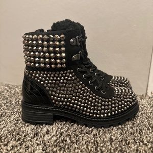 Kids boots